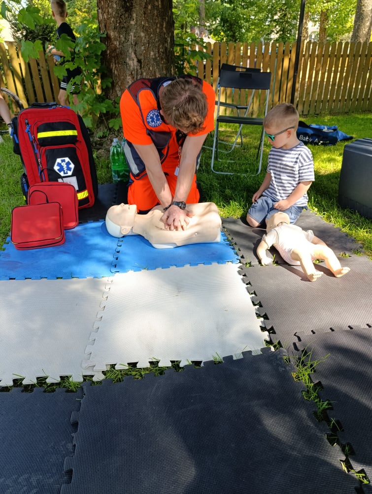 AmbuLans 24 szkolenia pierwsza pomoc