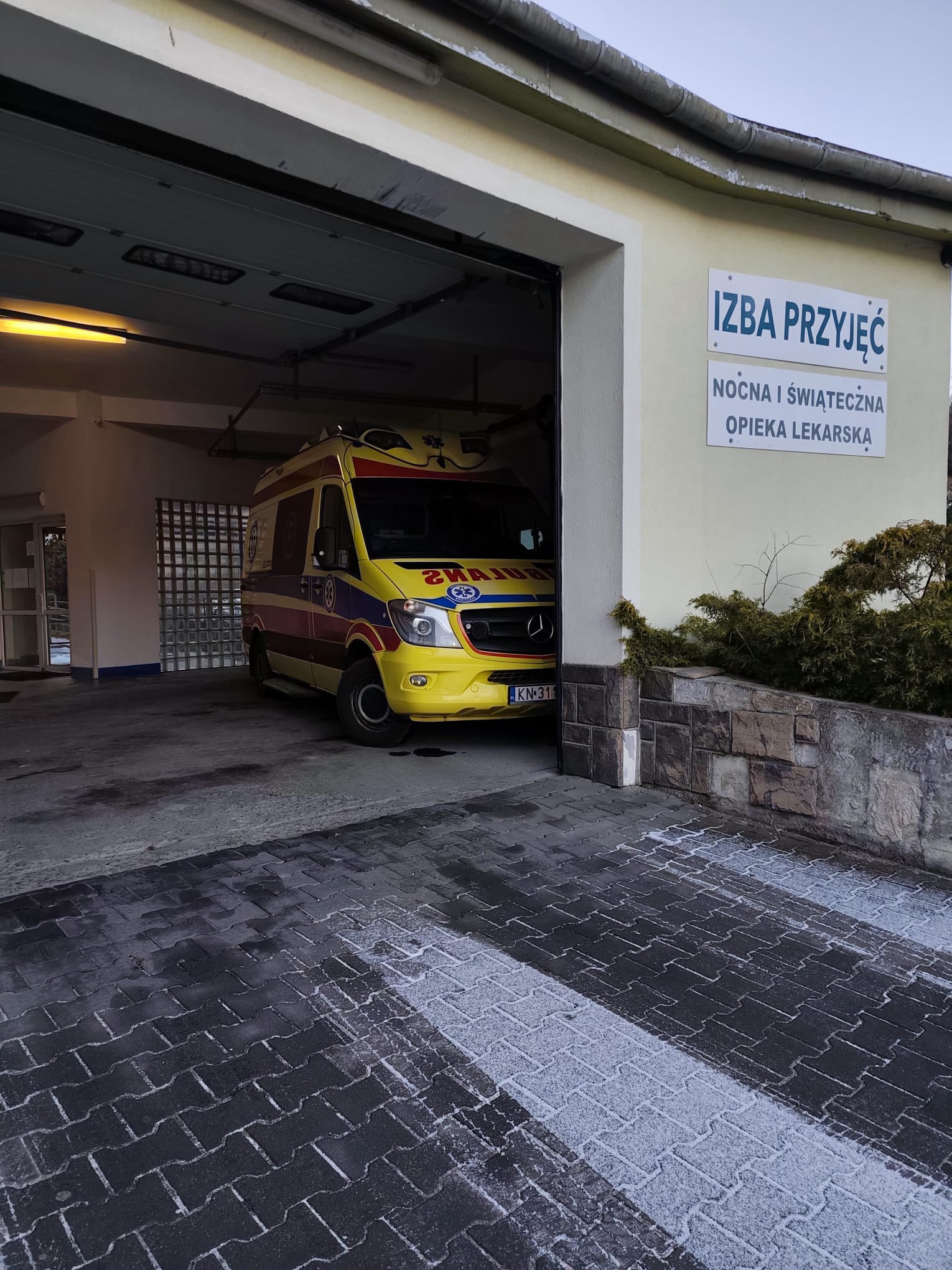 AmbuLans 24 transport medyczny